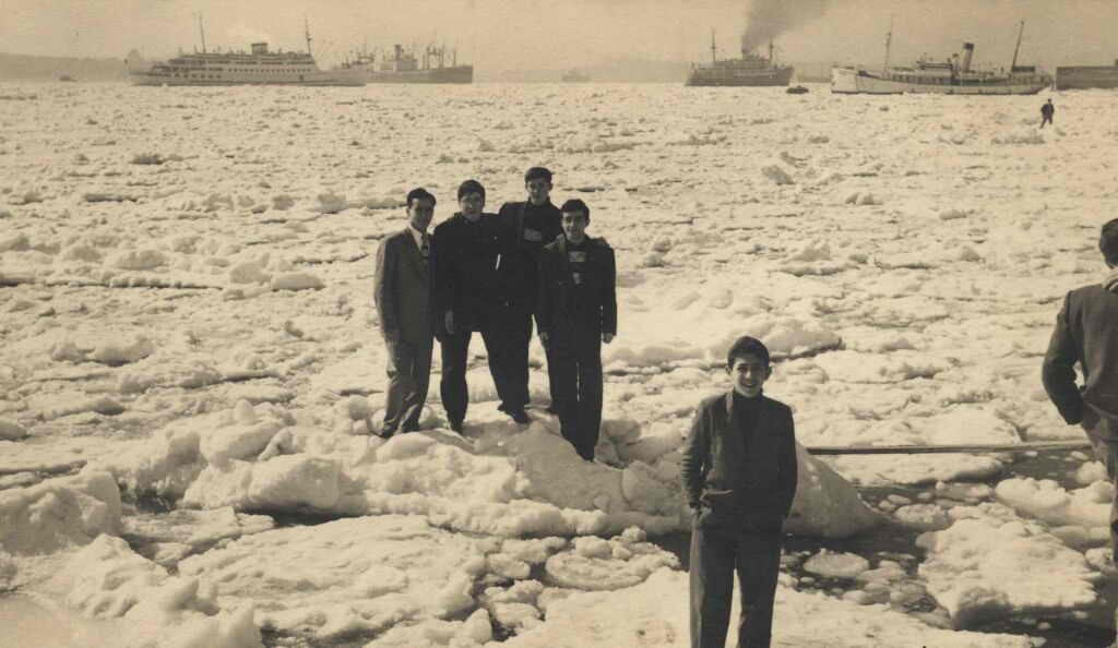 Bosphorus frozen