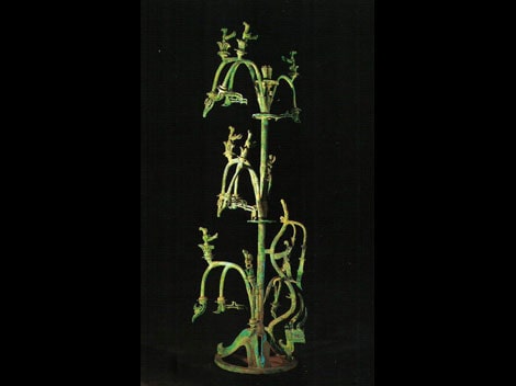 Sanxingdui sacred bronze tree