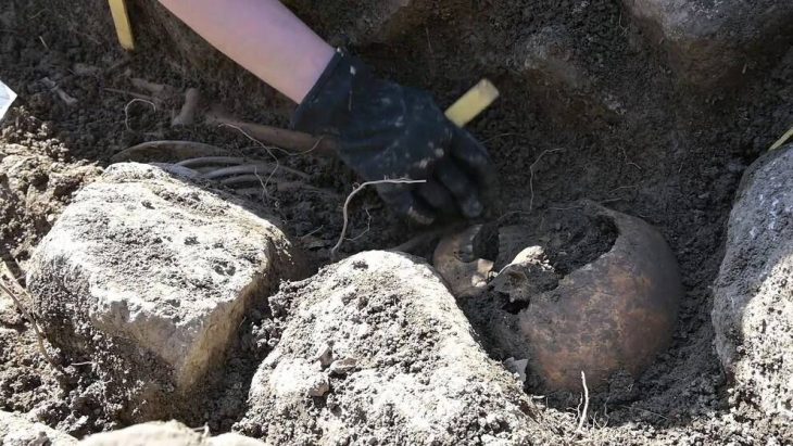 Christian Viking-Era Graves Found