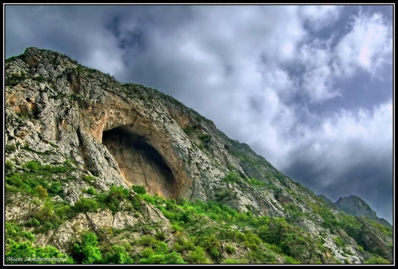 The discovery was made at a distance of about five kilometers from the historical Espahbod Khorshid Cave.