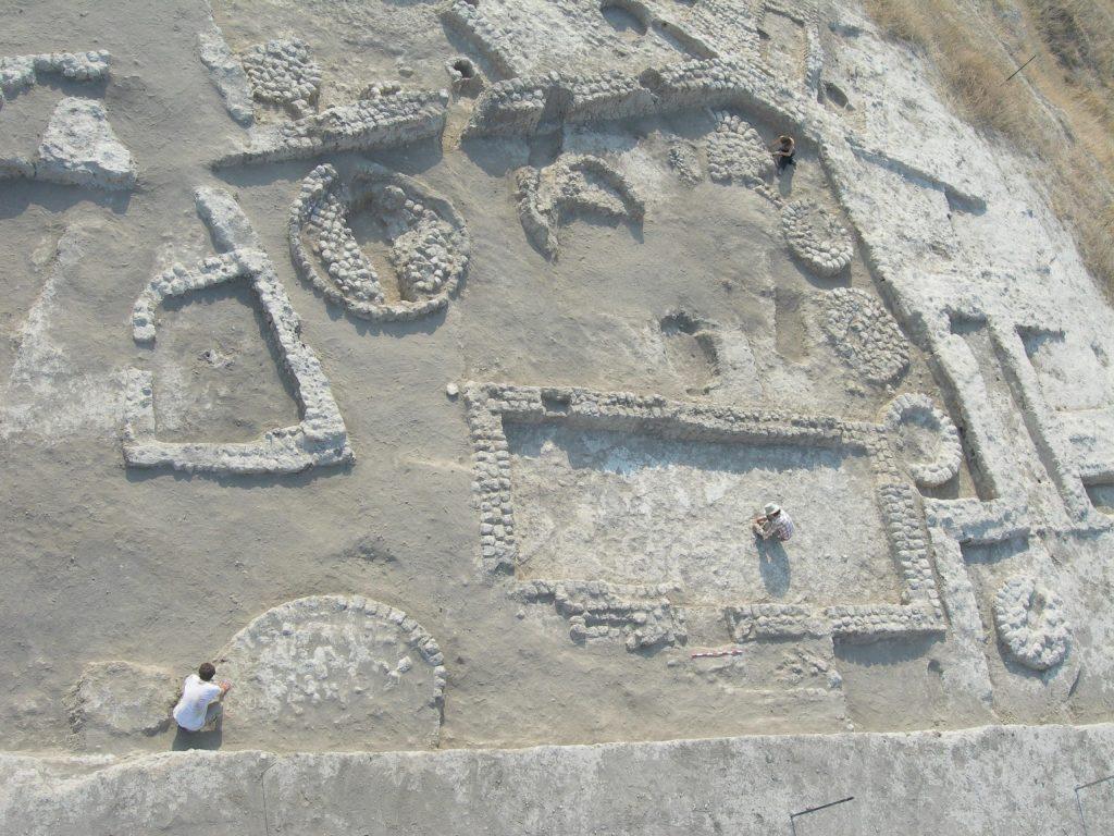 Tel Tsaf rounded silos. Photo: Boaz Garfinkel