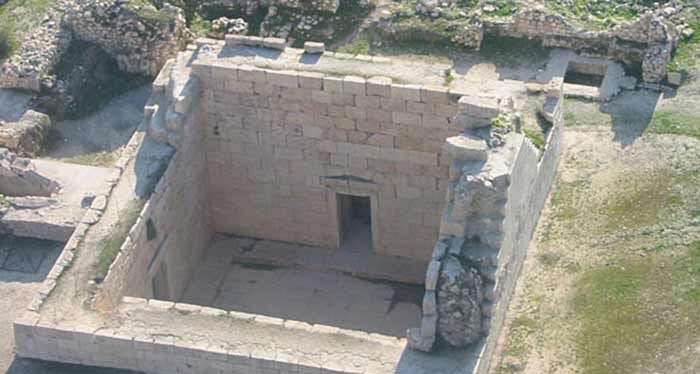 Temple of Anahita in Kangavar is the largest stone building in Iran after the Persepolis, which dates back to the ancient times of the BC era.