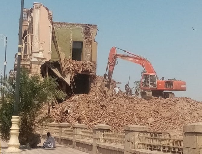 Andros palace being demolished