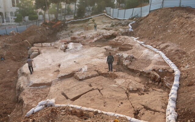 A 2,000-year-old stone quarry discovered in the Jerusalem neighborhood of Har Hotzvim. (Shai Halevi, Israel Antiquities Authority)