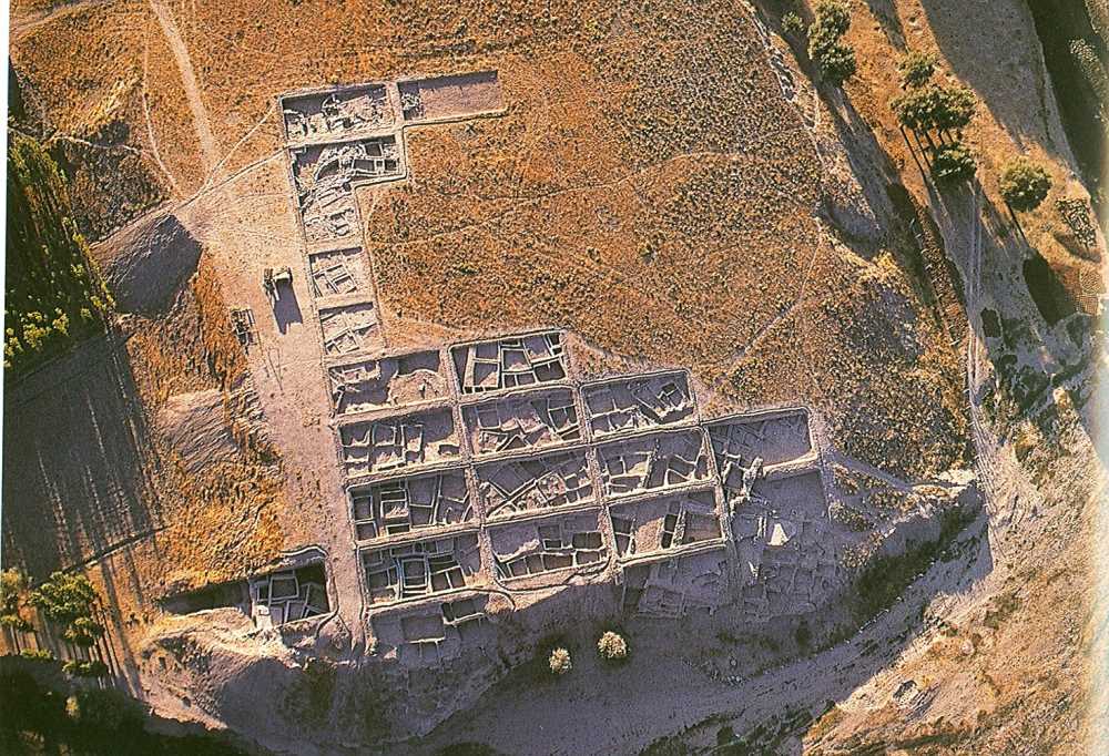 The 10,400-year-old Aşıklı mound, located in Kızılkaya village of Gülağaç district, is known as the first village of Central Anatolia and Cappadocia.