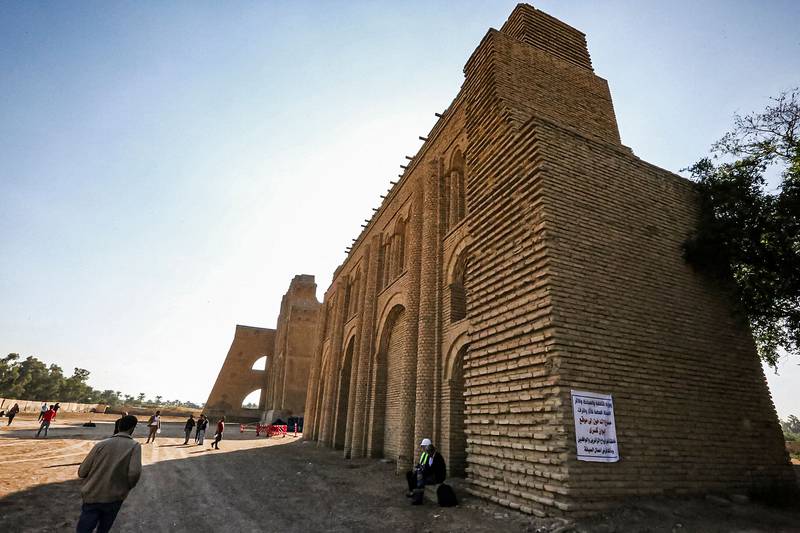 The structure is said to be the largest single-span vault of unreinforced brickwork in the world.