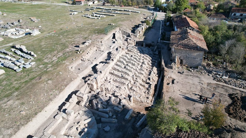 The excavations at the Aizanoi site, known as the "Second Ephesus" and home to the best-preserved Zeus Temple in Anatolia. (AA Photo)