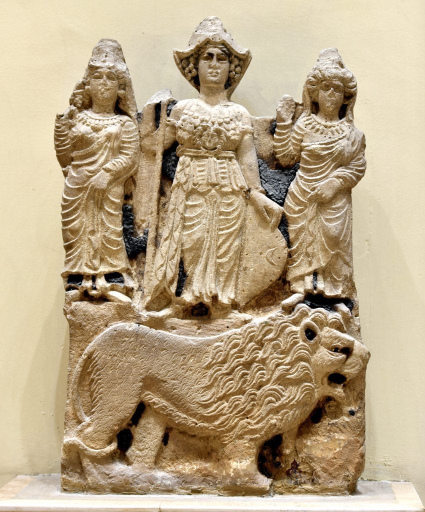 Al-Lat, Al-Uzza and the Manat sculpture group, M.S. 1-3. century, the period of the Parthian Empire. Iraq Museum.