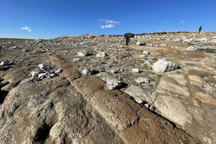 Pulur sakyol and Yeniköy mound