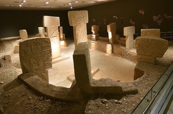 Sanliurfa Archaeology Museum, the imitation Göbeklitepe D temple.