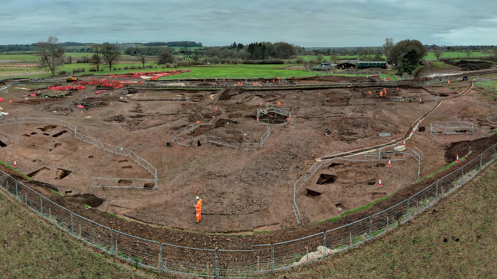 HS2 archaeologists discover Romanization of Iron Age village in Britain