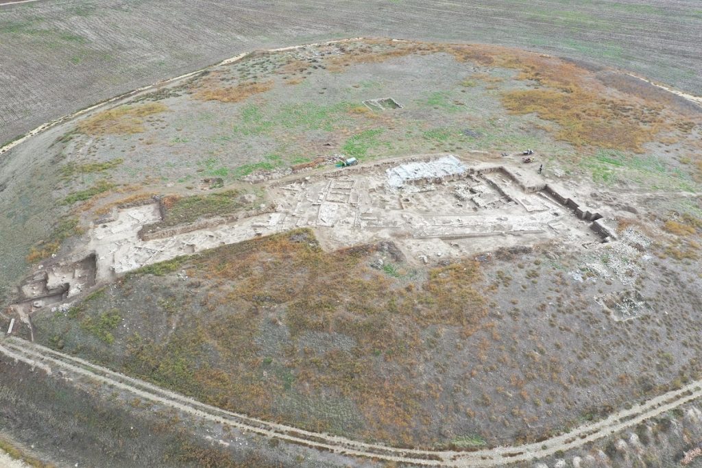 Aerial view of Oluz Höyük.