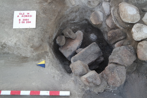 Oluz Höyük fire pit