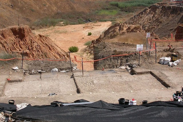 The prehistoric site of Revadim during excavation. Tel Aviv University