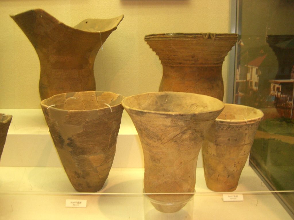 Jomon pottery, deep bowls