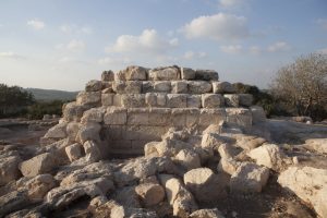 Khirbet Midras pyramid and Archaeological Site in Israel - Arkeonews