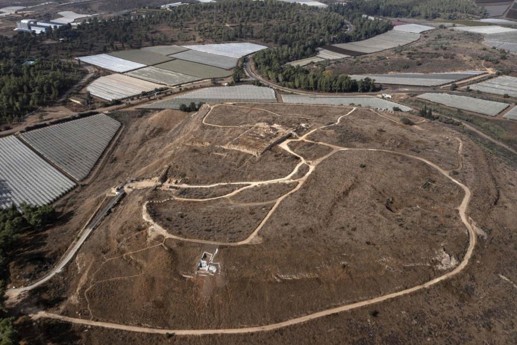 An aerial picture shows the Tel Lachish archeological site, a key Canaanite city about 40 kilometers (25 miles) southwest of Jerusalem, Israel. Photo: IAA