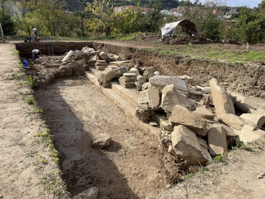 The archaeological dig where an ancient amulet seal thought to be of Egyptian origin was discovered in Amasra, Bartın, Turkey Photo: AA