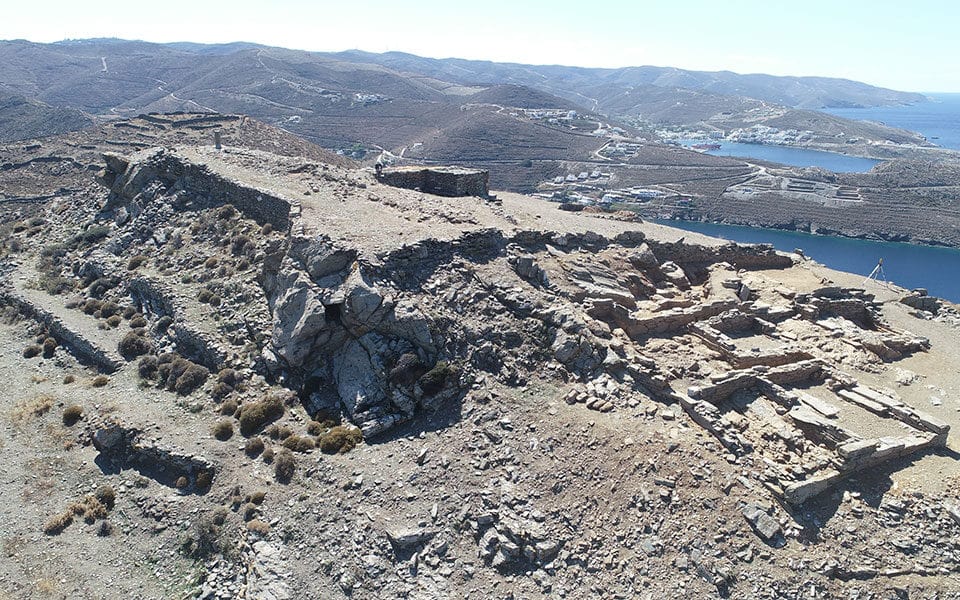 An aerial view of the hilltop ancient sanctuary in Xylokastro, on the Aegean Sea island of Kythnos. Photo: Grece Culture Ministry