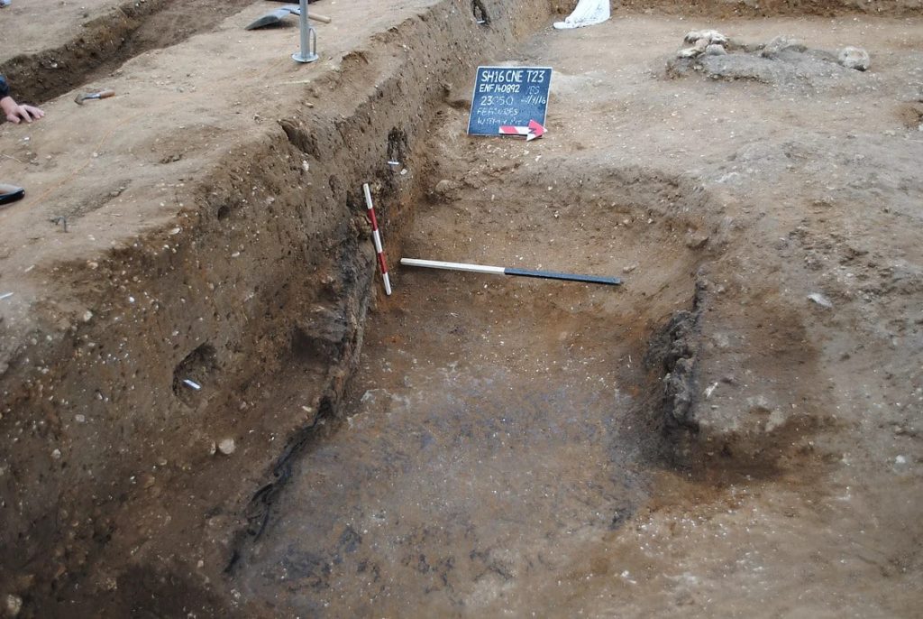 Clay-lined floor of cistern. Photo: Sharp