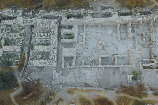 Remains of a monumental gate, casemate wall and large administrative building, now securely dated by radiocarbon to the early 10th century BC. Photo: © Lanier Center for Archaeology