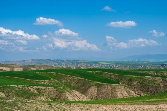Periphery of Iranian Central Plateau where humans may have concentrated for tens of thousands of years before dispersing to other parts of Asia. Photo: Mohammad Javad Shoaee