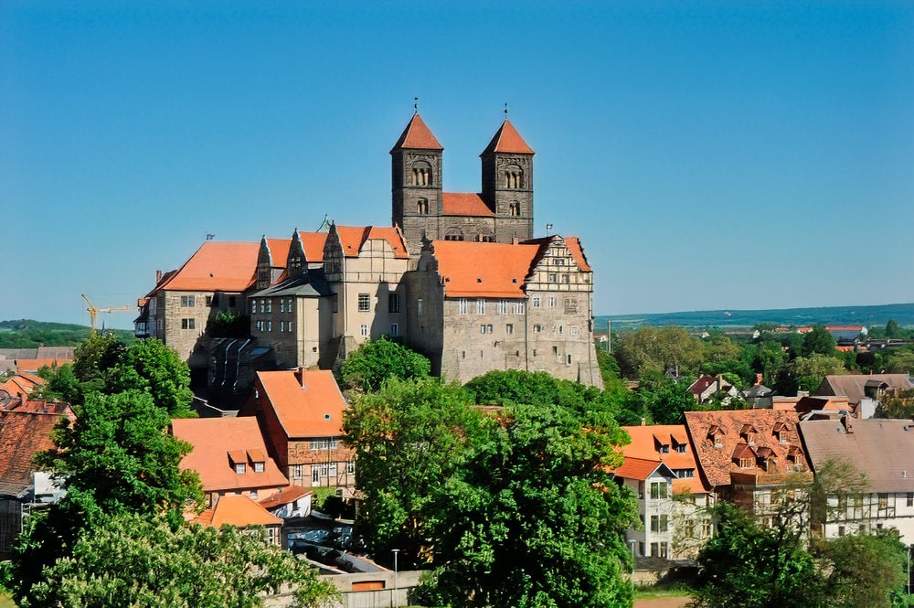 
View of the Stiftsberg in Quedlinburg. Photo: Saxony-Anhalt State Office for the Preservation of Monuments and Archaeology, Juraj Lipták.