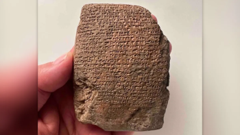 The ancient tablet is inscribed with cuneiform text in both the Hittite and Hurrian languages. The Hittite inscription describes the outbreak of war, and the Hurrian inscription is a prayer for victory. Image credit: Kimiyoshi Matsumura, Japanese Institute of Anatolian Archaeology