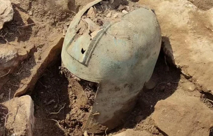 The sensational second discovery in Croatia: Greek-Illyrian Helmet 2500 years old - Arkeonews