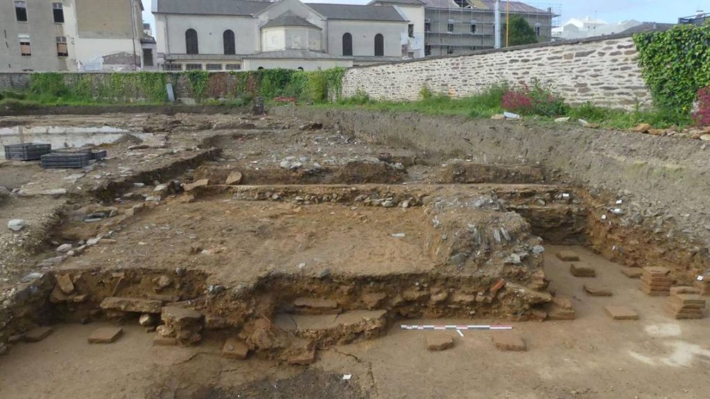 During construction for a hospital in France, the ruins of an ancient Roman city was discovered. Photo: © Cyril Cornillot, Inrap