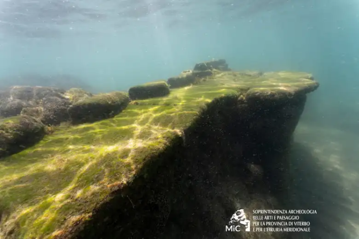 Submerged Roman structure of concentric walls discovered on Italy’s ...