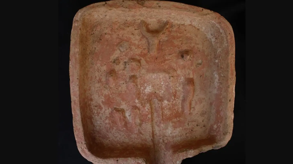 An offering tray was discovered inside the tomb. Photo: South Asasif Conservation Project