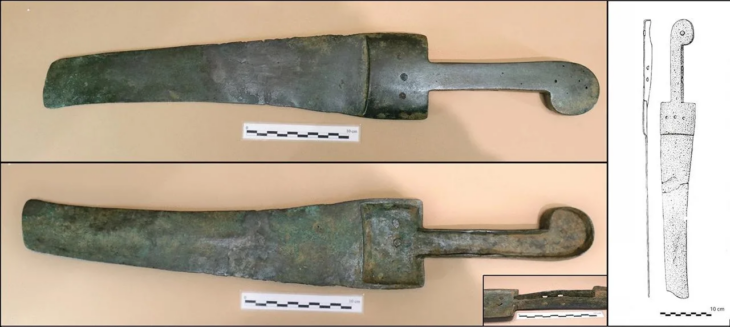 Image of the machete from Lloseta (Archeology Museum of Catalonia). Drawing by Delibes and Fernández-Miranda 1988. Image Credit: L. Perelló Mateo et al., Archaeol Anthropol Sci (2024)