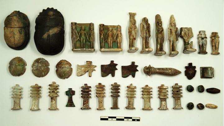 Set of amulets and gold scarabs. Credit: University of Barcelona