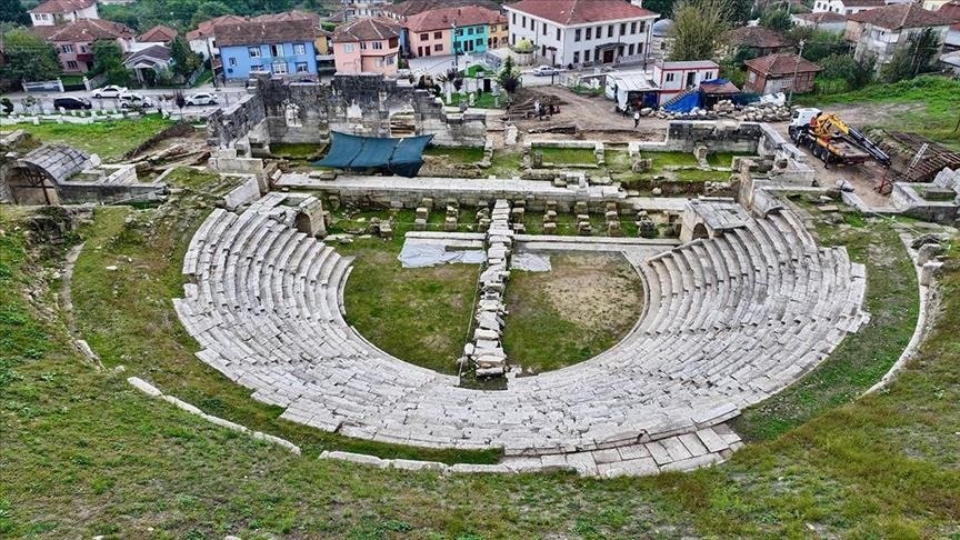 Dating back to the 3rd century BC, the city has survived numerous earthquakes over the centuries, and remarkably, the theater's structural integrity has remained intact. Photo: AA