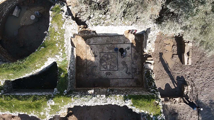 An aerial view of the Roman-era bath in the ancient city of Heraclea. Photo: AA 