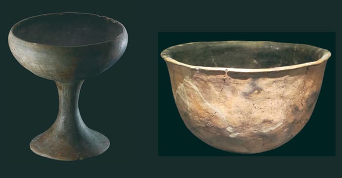 Ceramic cup, emblematic of the peak phase of El Argar, and ceramics from the peripheral communities of El Argar, from Cerro de la Campana (Yecla). Credit: J.A. Soldevilla / ASOME-UAB