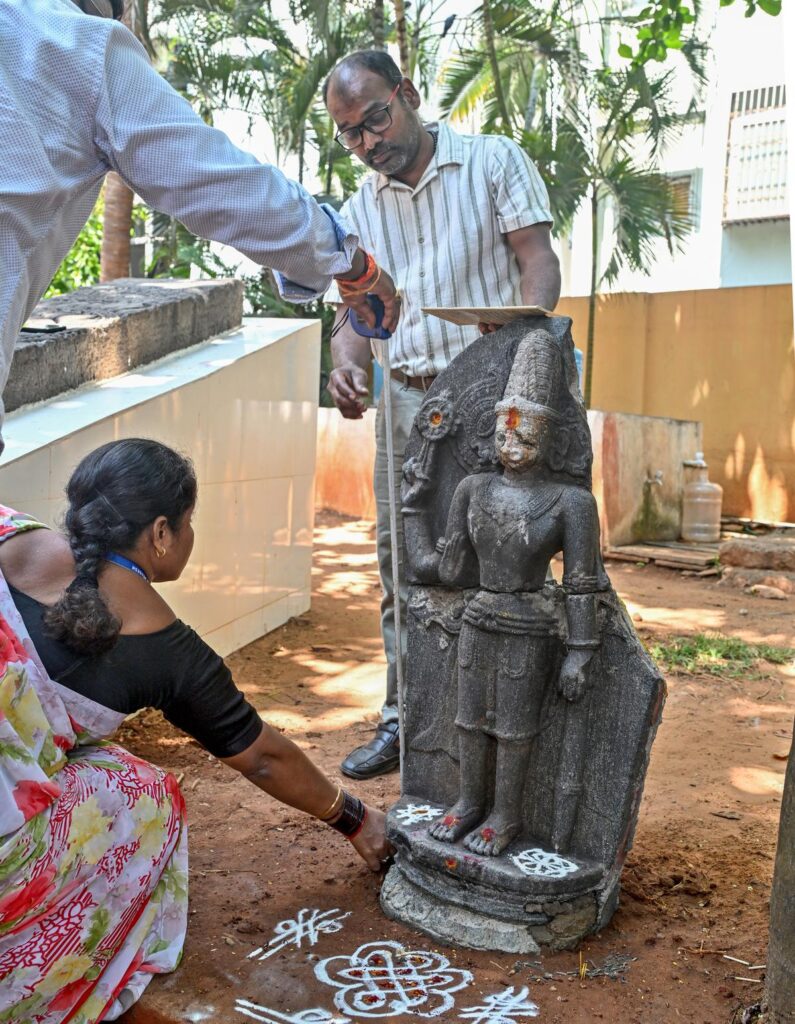 The 3.1 feet idol of Lord Vishnu being inspected at the Visakha Museum in Visakhapatnam on Saturday.  Credit: K R DEEPAK