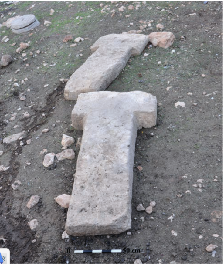 T” Shaped Pillars from Kurt Tepesi. Credit: Prof. Dr. Bahattin Çelik.