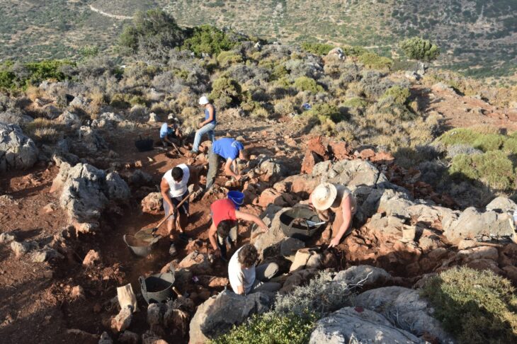 Florence Gaignerot-Driessen leads excavations at Anavlochos in 2018 with her team of students and international research partners. Credit: Florence Gaignerot-Driessen