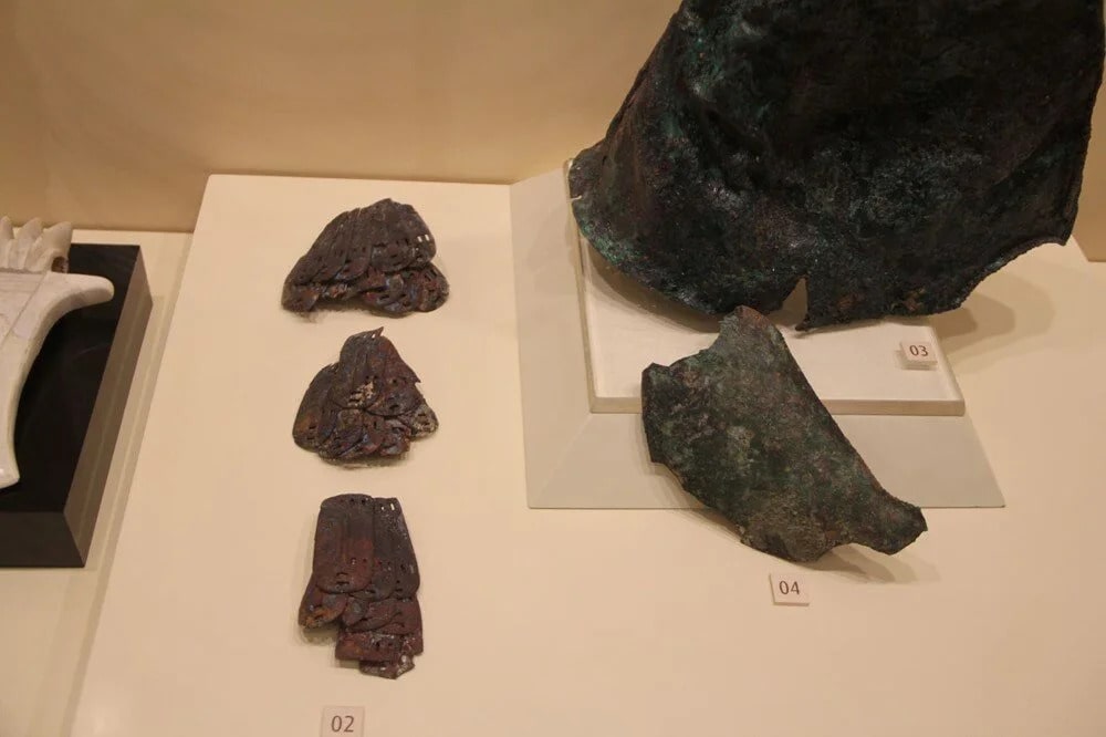 The 3,300-year-old Hittite bronze helmet is on display at the Çorum Archeology Museum. Photo: İHA