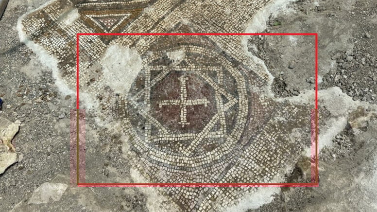 What makes the find even more fascinating is the presence of a six-line inscription in ancient Greek, resembling a formal petition or plea, along with a unique Star of David containing a Christian cross motif — a symbol rarely seen in combination.