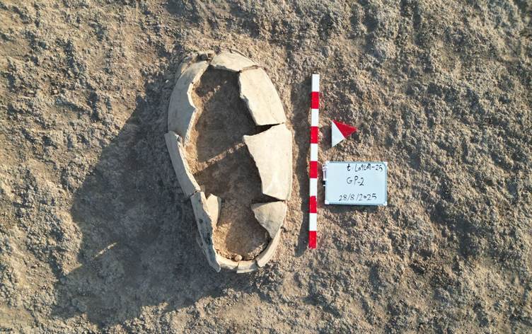 Remains of a grave recently found by Kurdish archeologists near Mosul Dam. Credit: Duhok's Antiquities and Heritage Department.