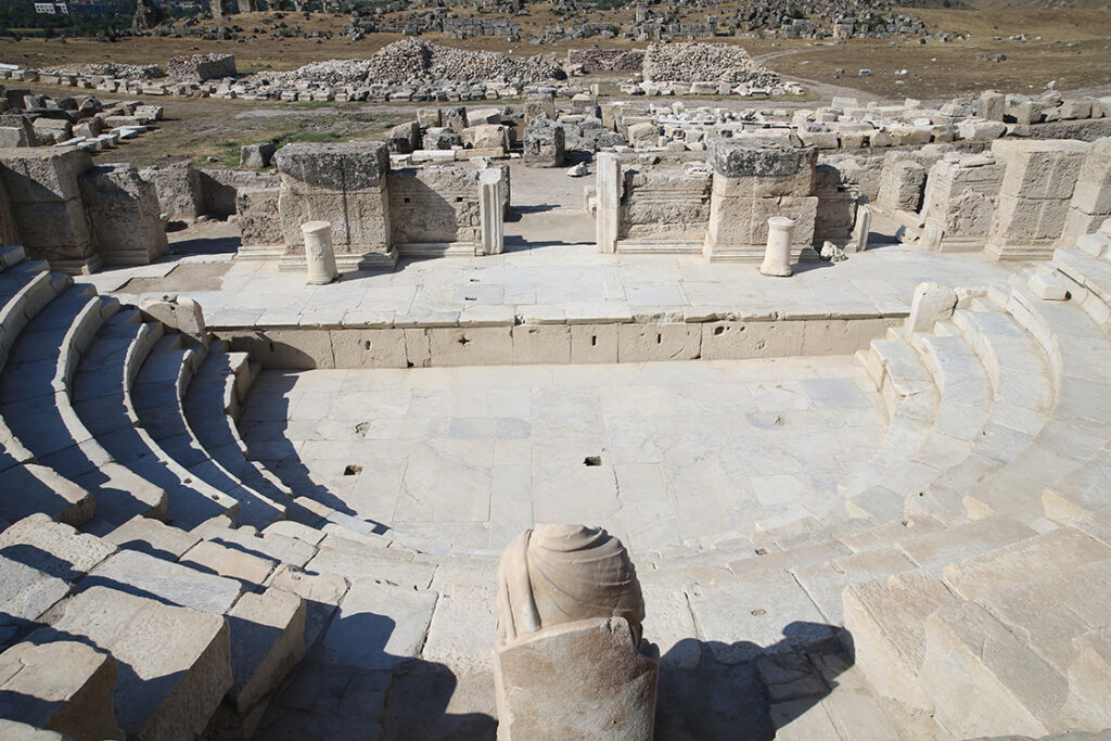Professor Şimşek states that excavations in the assembly building are nearing completion. Credit: Sebahatdin Zeyrek - AA