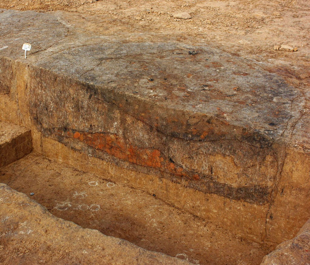 This Iron Age pit was filled with fire debris. Credit: LWL Archaeology for Westphalia / E. Cichy.