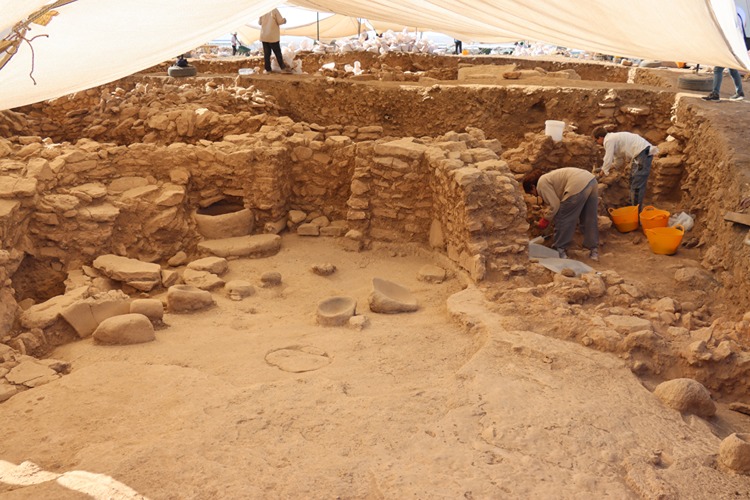 Archaeologists in southeastern Türkiye have unveiled more than 50 Neolithic structures at the Sayburç site in Şanlıurfa. Credit: AA