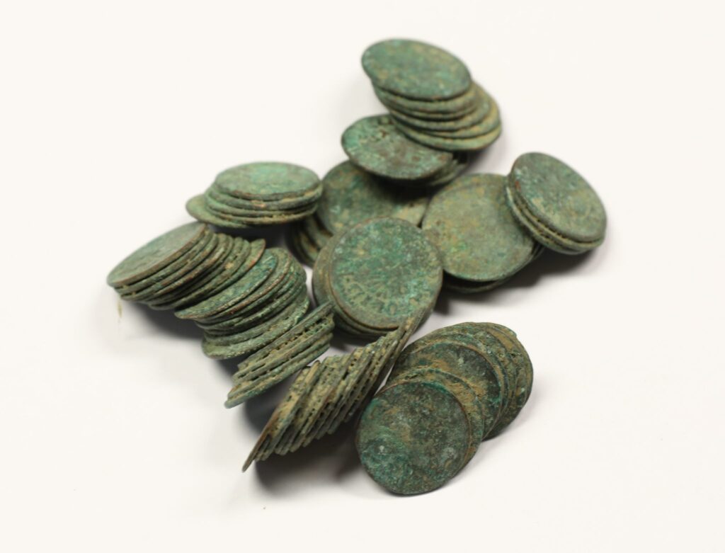 Copper boratynki coins fused together due to corrosion. Credit: Lubelski Wojewódzki Konserwator Zabytków