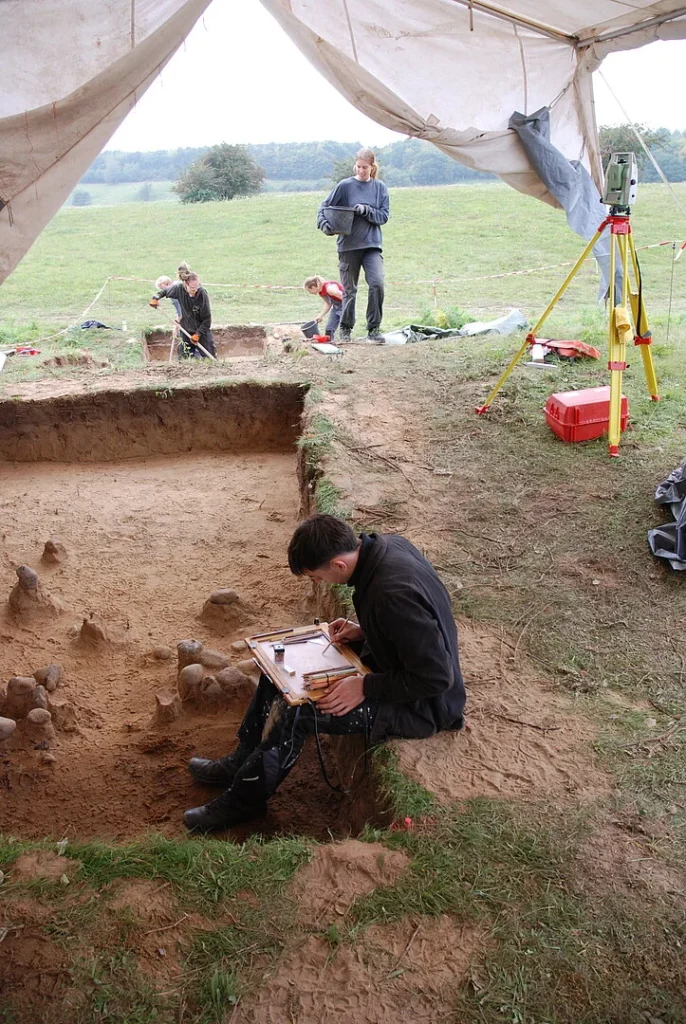 Finds and features uncovered during the excavation mainly date to the first four centuries CE. Credit: Till Kühl