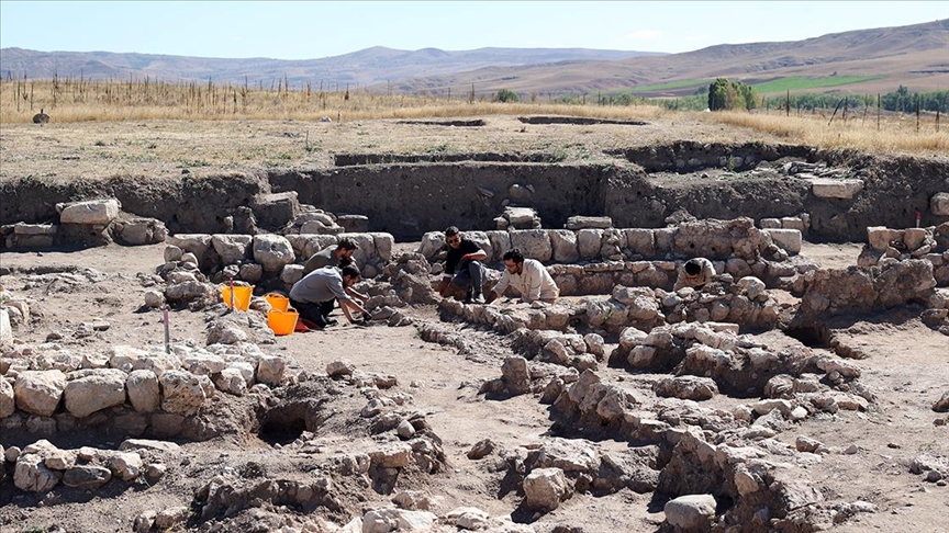 
Kayalıpınar is widely identified with the Hittite city of Šamuḫa, one of the most important urban centers of the empire. Credit: Serhat Zafer/AA