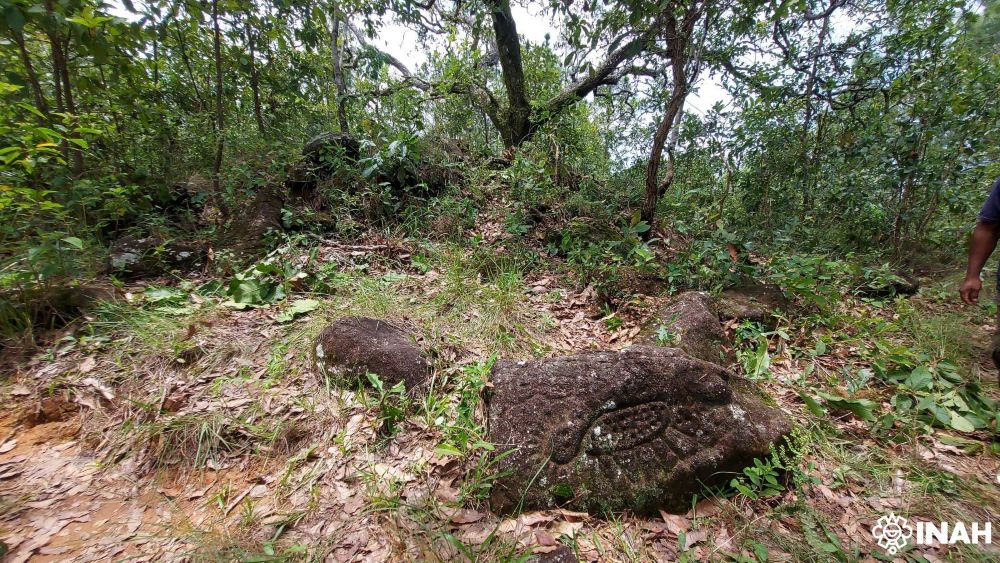Archaeologists from Mexico’s INAH uncovered an ancient ceremonial complex in Guerrero featuring mysterious indigenous carvings, dating back to AD 650–1150. Credit: INAH